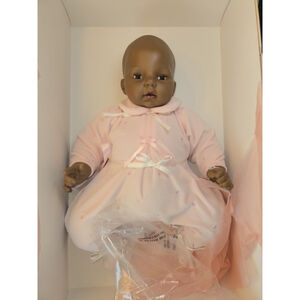 Madame Alexander 2002 Pink Velour Victoria #34266 18" AA Doll NRFB Box Tags